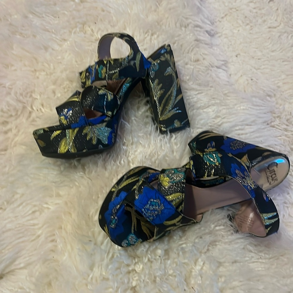 Brocade metallic platform sandals, 6.5